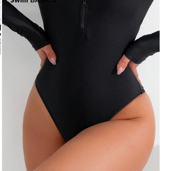 One-piece Swimsuit with Full sleeves (S) - Picture 3 of 5